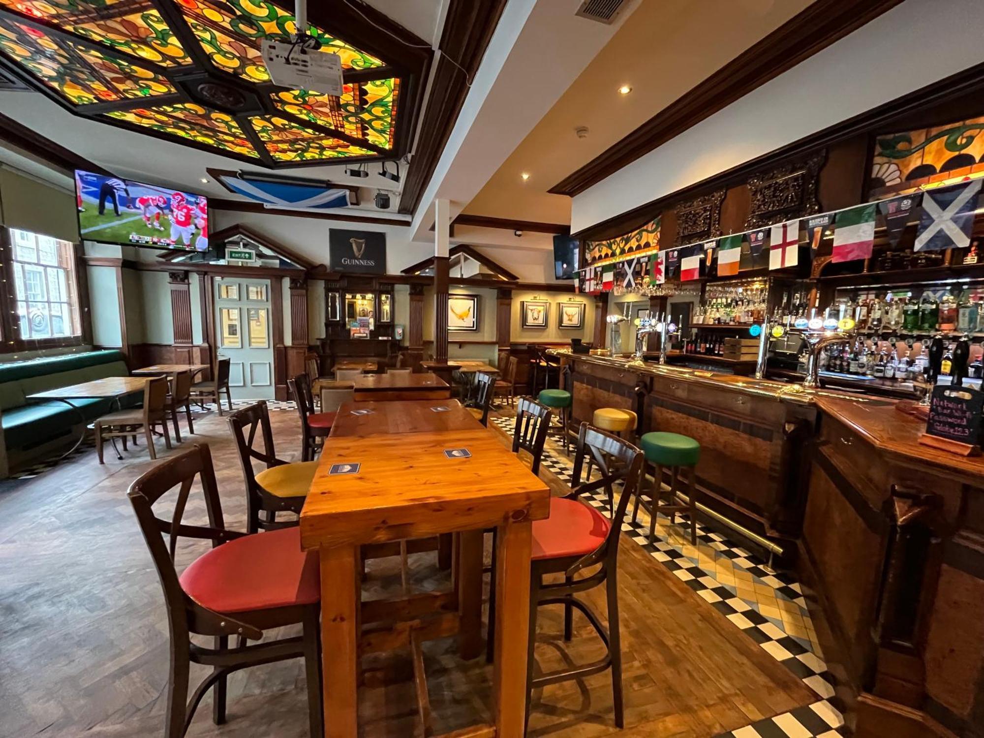 The Globe Inn Aberdeen Bagian luar foto